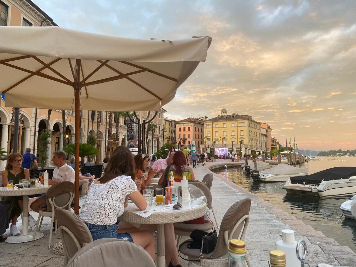 Violetta Maison, Elegante E Romantica A Salo' Apartment Bagian luar foto