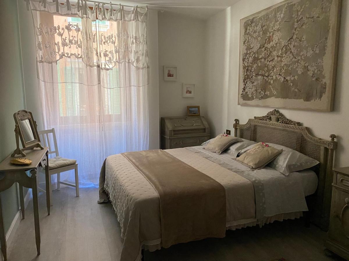Violetta Maison, Elegante E Romantica A Salo' Apartment Bagian luar foto